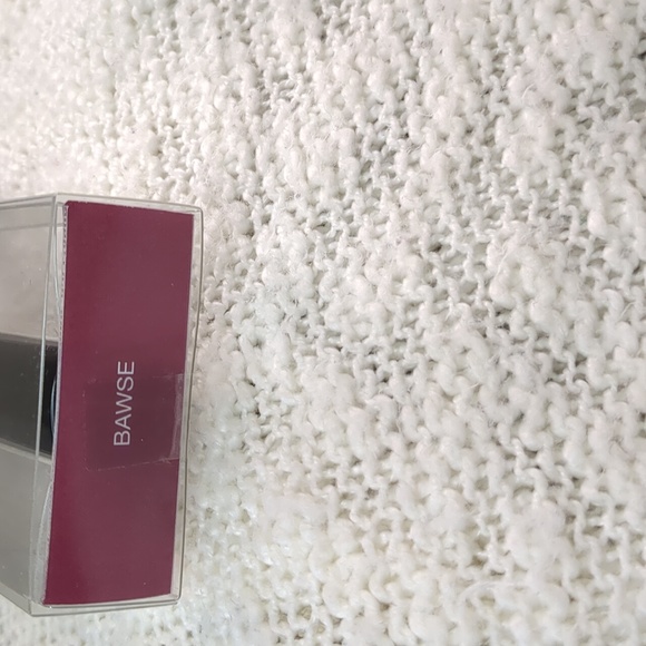 HUDA BEAUTY Demi Matte Cream Liquid Lipstick in Bawse, 3.6ml/0.12fl oz - Picture 8 of 10